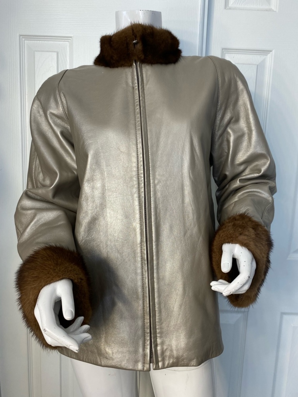 💯 Leather Jacket with Brown mink Collar & Cuffs